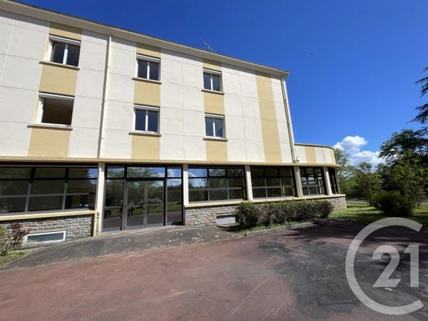 Immeuble à vendre  3601 m 2   BLAIN  - 44