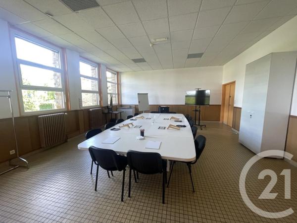 Immeuble à vendre  3601 m 2   BLAIN  - 44