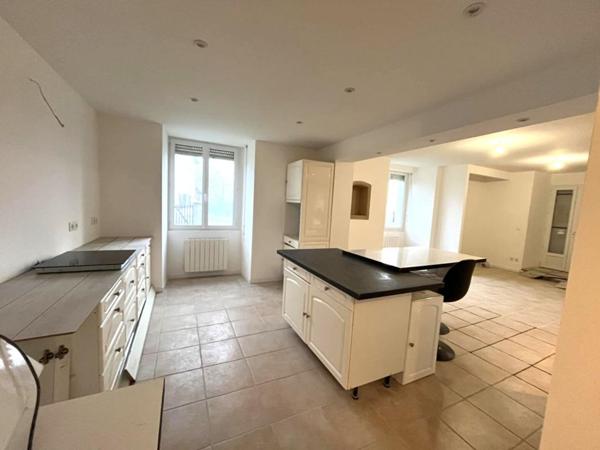 Maison  11 pièces 248 m2