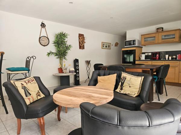 Maison de 200 m2 à vendre 7 pièces proche d'OBJAT (19)