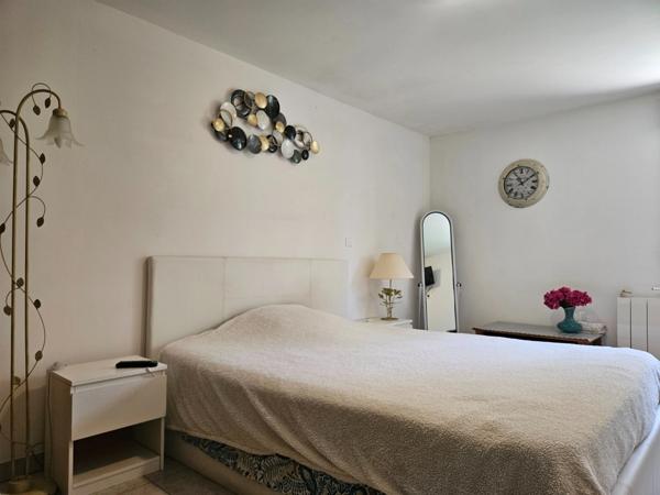 Maison de 200 m2 à vendre 7 pièces proche d'OBJAT (19)