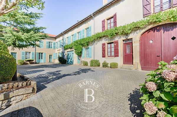Metz, Propriété 5 Chambres -  600 m² à vendre