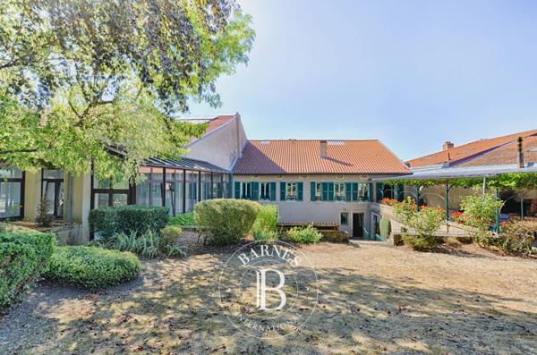 Metz, Propriété 5 Chambres -  600 m² à vendre