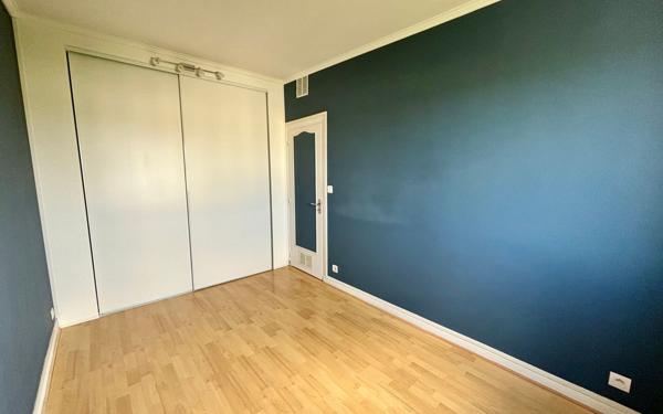 Appartement à louer    3 pièces •  Compiègne