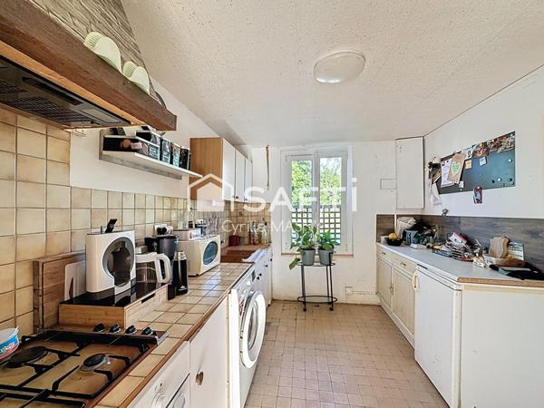 Maison individuelle avec terasse et jardin