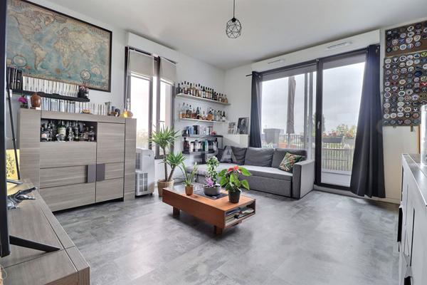 Appartement La Courneuve 3 pièce(s) 63 m2