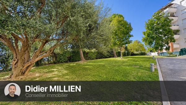 Montpellier Grand M, T3 rénové avec terrasse, parking et vue jardin
