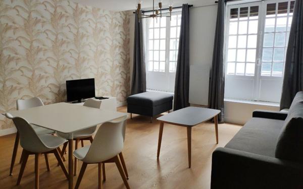 Appartement à louer    4 pièces •  Bayonne