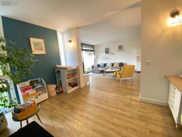 Appartement à vendre à Villenave-d'Ornon en Gironde (33140), ref : 11638/323