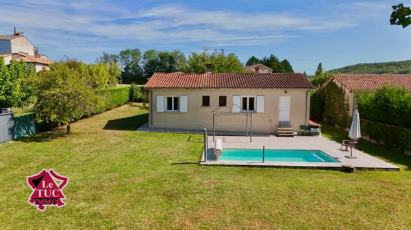 Maison de plain pied avec piscine. Penne-d'Agenais (47140)