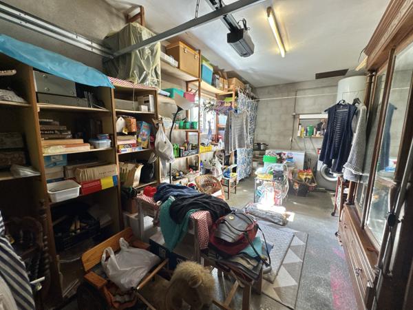 Maison de plain pied avec piscine. Penne-d'Agenais (47140)