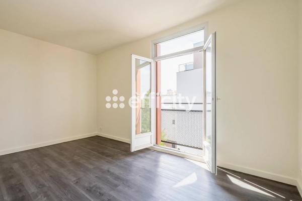 Appartement
         3 pièces
        - 72 m² Exclusivité 230 000 € *