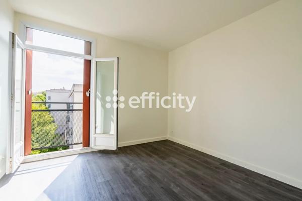 Appartement
         3 pièces
        - 72 m² Exclusivité 230 000 € *