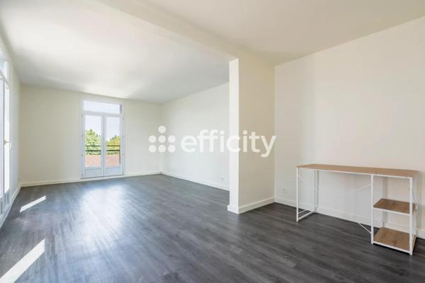 Appartement
         3 pièces
        - 72 m² Exclusivité 230 000 € *
