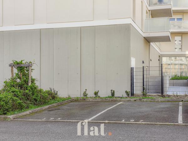 Appartement T3 63 m² avec balcon, parking et cave