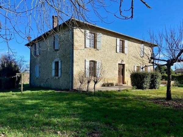 A 20min d'Auch - Pour les amoureux de la pierre!