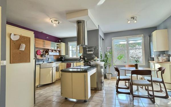 Maison à vendre    7 pièces •  Mennecy