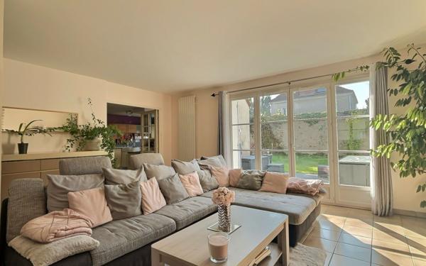 Maison à vendre    7 pièces •  Mennecy