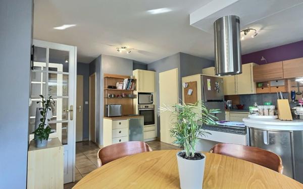 Maison à vendre    7 pièces •  Mennecy