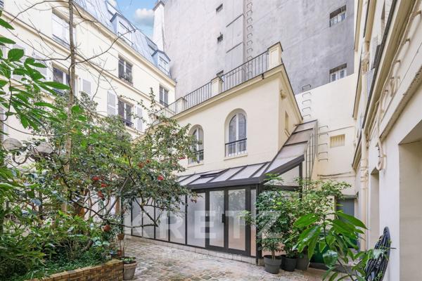 Maison entièrement rénovée avec volumes et espaces atypiques