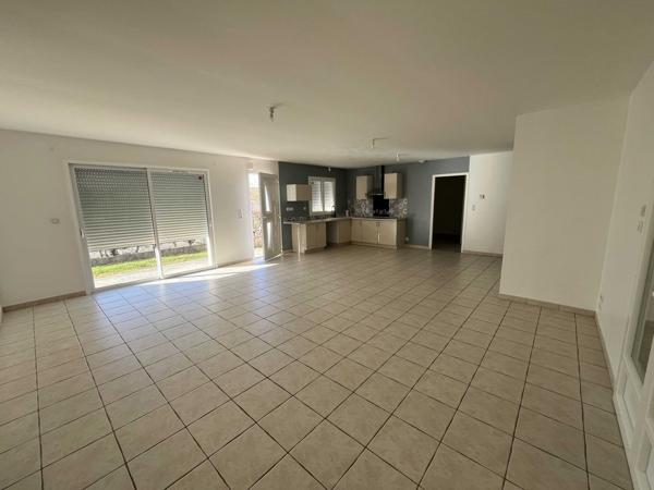 MAISON DE PLAIN PIED - PROCHE COMMERCES ET ECOLES