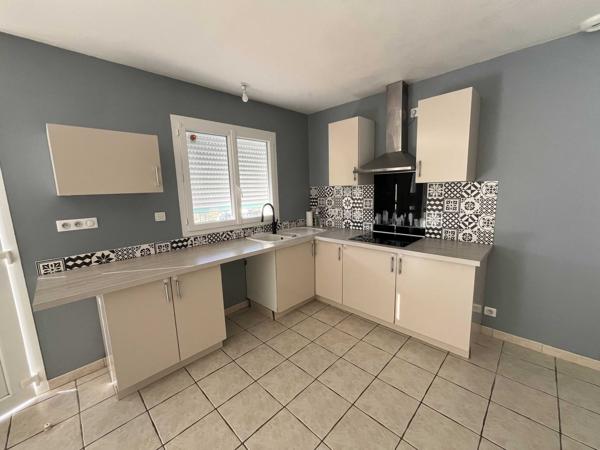 MAISON DE PLAIN PIED - PROCHE COMMERCES ET ECOLES