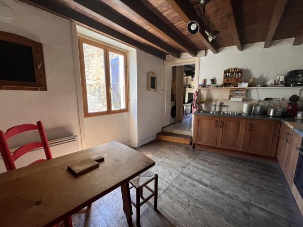 Maison à vendre à Javerlhac-et-la-Chapelle-Saint-Robert (24300) - Dordogne