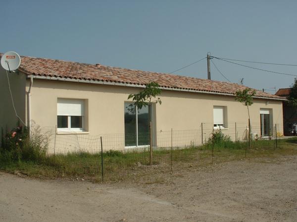 MARMANDE maison mitoyenne avec 2 chambres et jardin