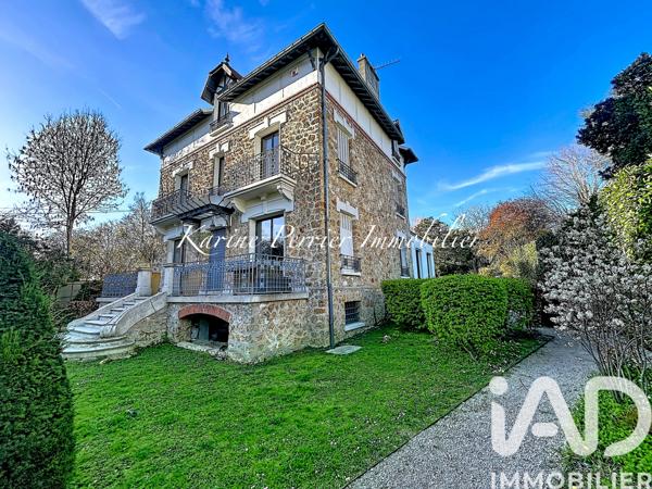 Maison à vendre 9 pièces 241 m² Garches