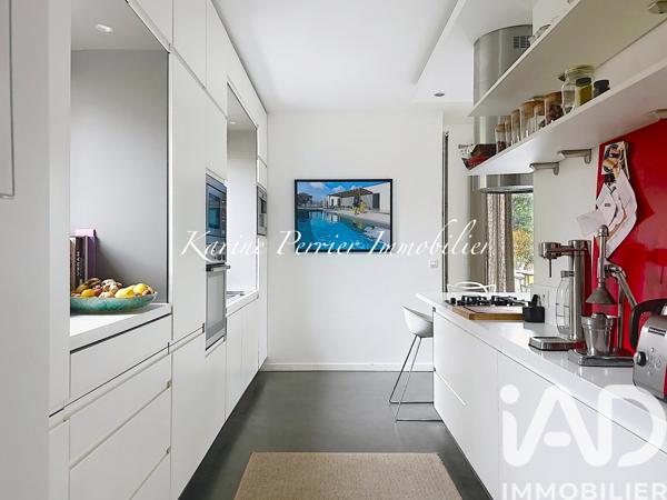 Maison à vendre 9 pièces 241 m² Garches