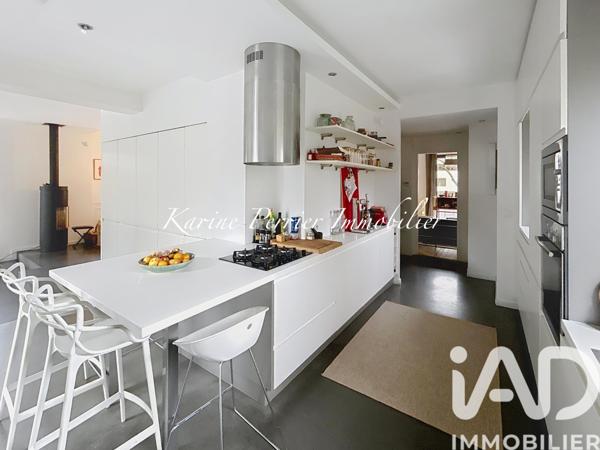 Maison à vendre 9 pièces 241 m² Garches