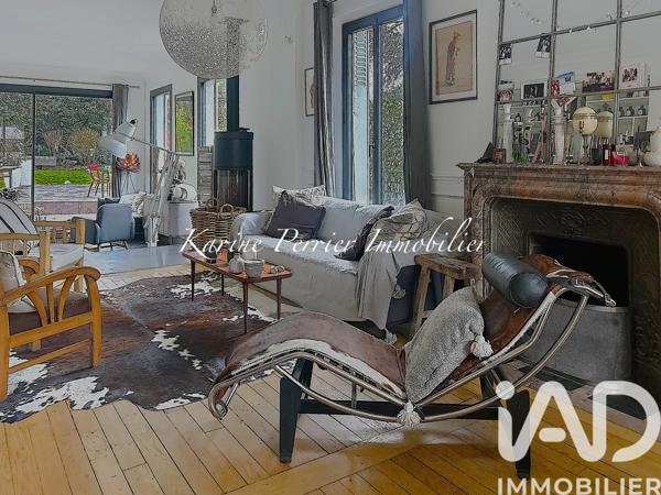 Maison à vendre 9 pièces 241 m² Garches