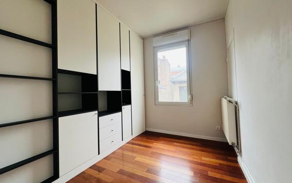 Appartement à vendre    3 pièces • 100 m2 Nancy