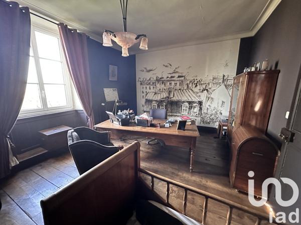 Maison 8 pièces de 280 m² à Coutances (50200)