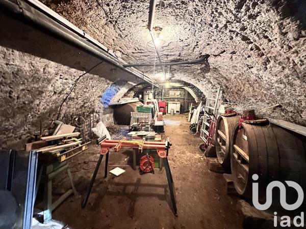 Maison 8 pièces de 280 m² à Coutances (50200)