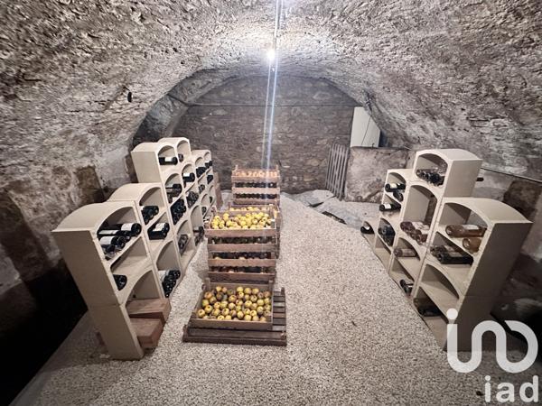 Maison 8 pièces de 280 m² à Coutances (50200)