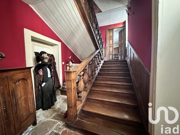 Maison 8 pièces de 280 m² à Coutances (50200)