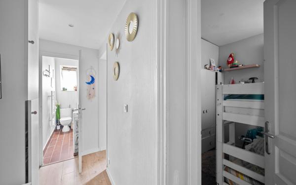 Appartement à vendre    3 pièces • 39,83 m2 Paris 15