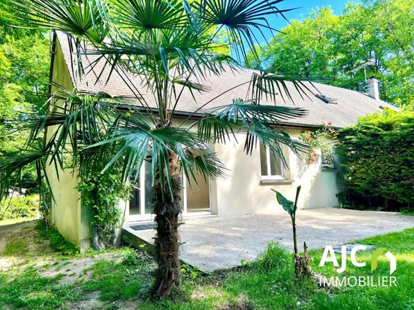 Savonnières (37510) Maison avec jardin intimiste et boisé