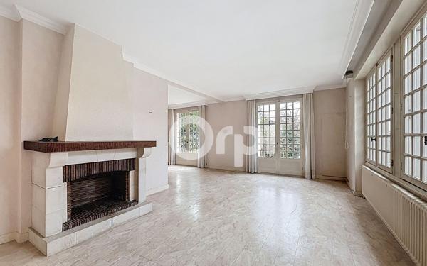 Maison à vendre    5 pièces • 154,31 m2 Brive-la-Gaillarde