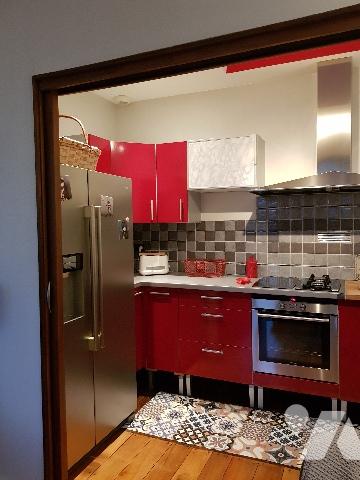 Maison (chambre d'hôte) de 200 m², en plein centre-ville de BAGNERES-DE-BIGORRE  proche des Thermes.