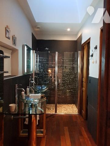 Maison (chambre d'hôte) de 200 m², en plein centre-ville de BAGNERES-DE-BIGORRE  proche des Thermes.