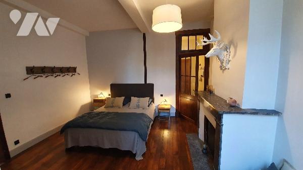 Maison (chambre d'hôte) de 200 m², en plein centre-ville de BAGNERES-DE-BIGORRE  proche des Thermes.