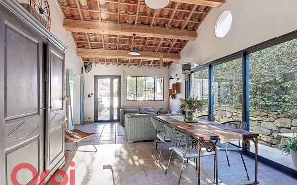 Maison à vendre    4 pièces •  La Cadière-d'Azur