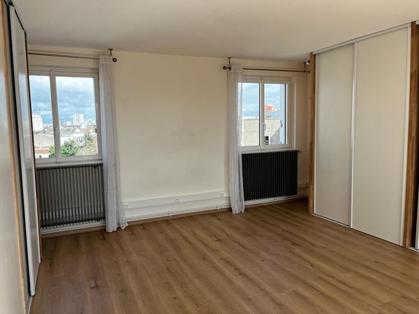 Appartement duplex type 5 avec grande terrasse