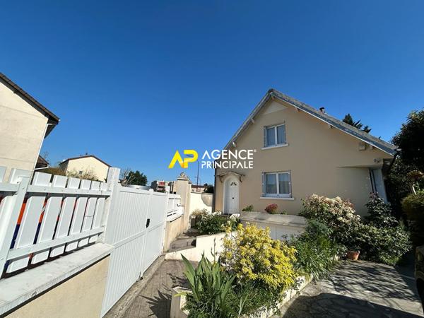 BEZONS _ Maison 4 pièces 80 m2 €360 000 ** - Référence 4367