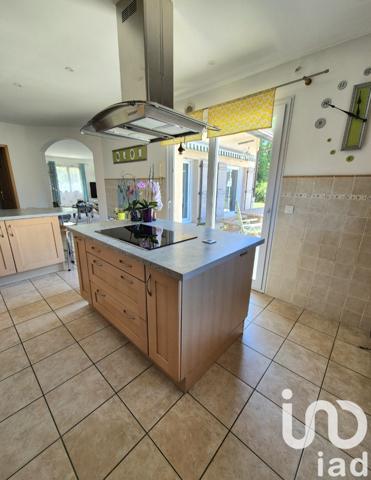 Maison à vendre 7 pièces 250 m² Neydens