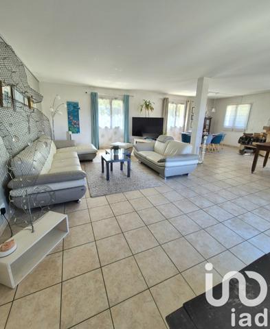 Maison à vendre 7 pièces 250 m² Neydens