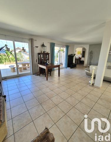 Maison à vendre 7 pièces 250 m² Neydens