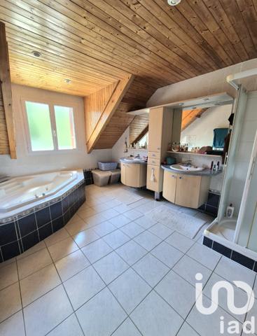 Maison à vendre 7 pièces 250 m² Neydens